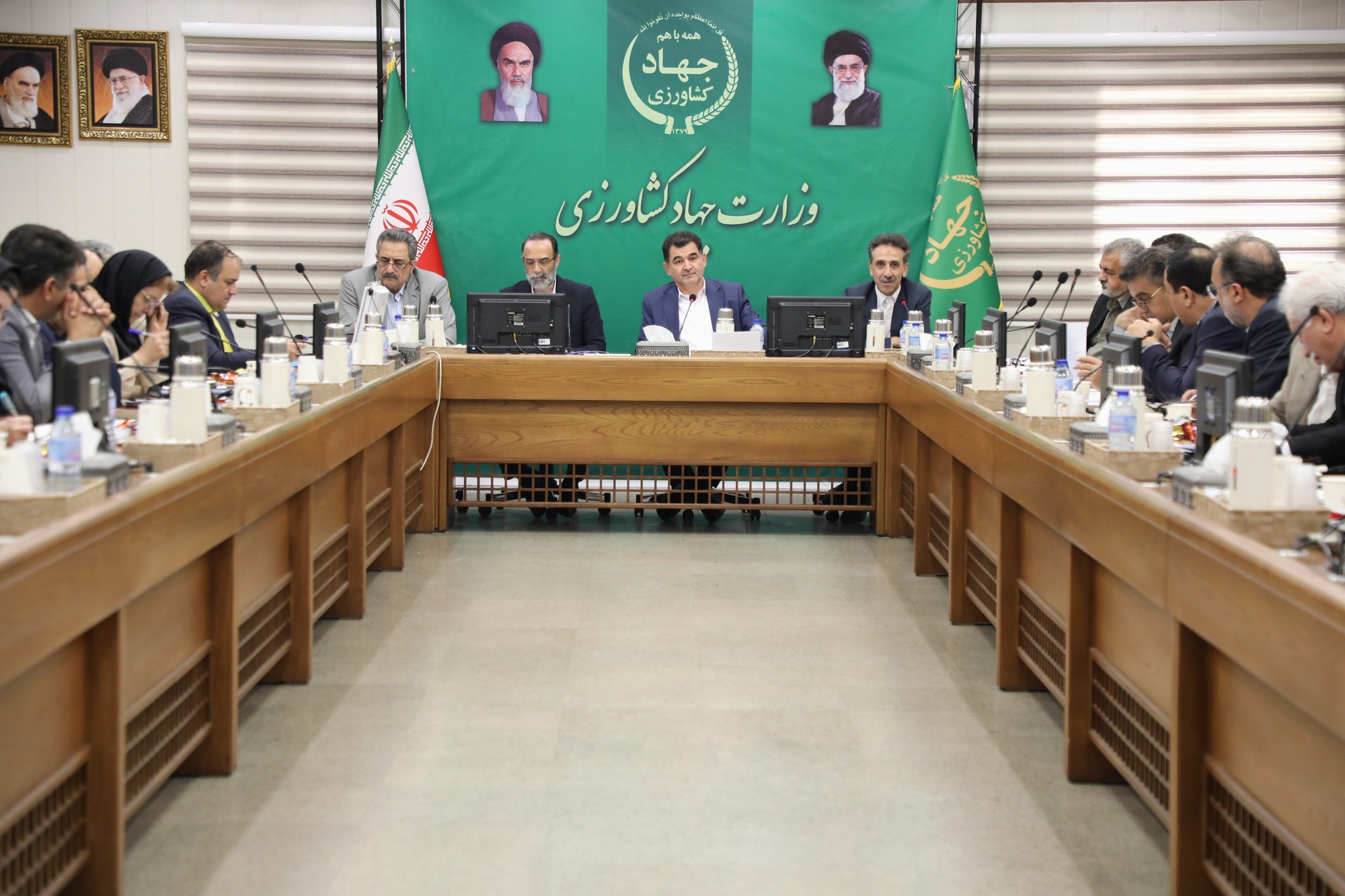 گردشگری، صنایع دستی و محصولات سالم عشایر ظرفیت‌هایی برای توسعه تجارت خارجی