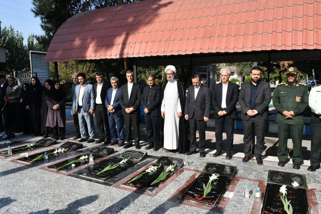 گزارش تصویری | تجدید میثاق جهادگران کشاورزی گلستان با شهدا در آغاز هفته دولت